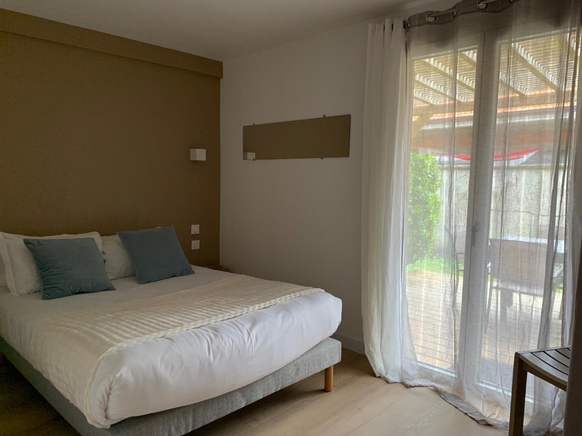 Logis Hotels - Hotel Et Restaurant L'Oceana Lanton Eksteriør bilde